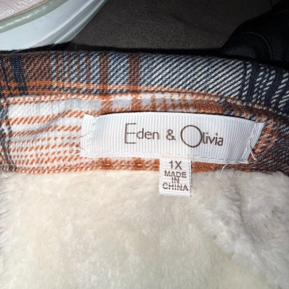 Eden & Olivia Oversized Plaid Button Up Flannel Shirt Size 1XL - Picture 7 of 10